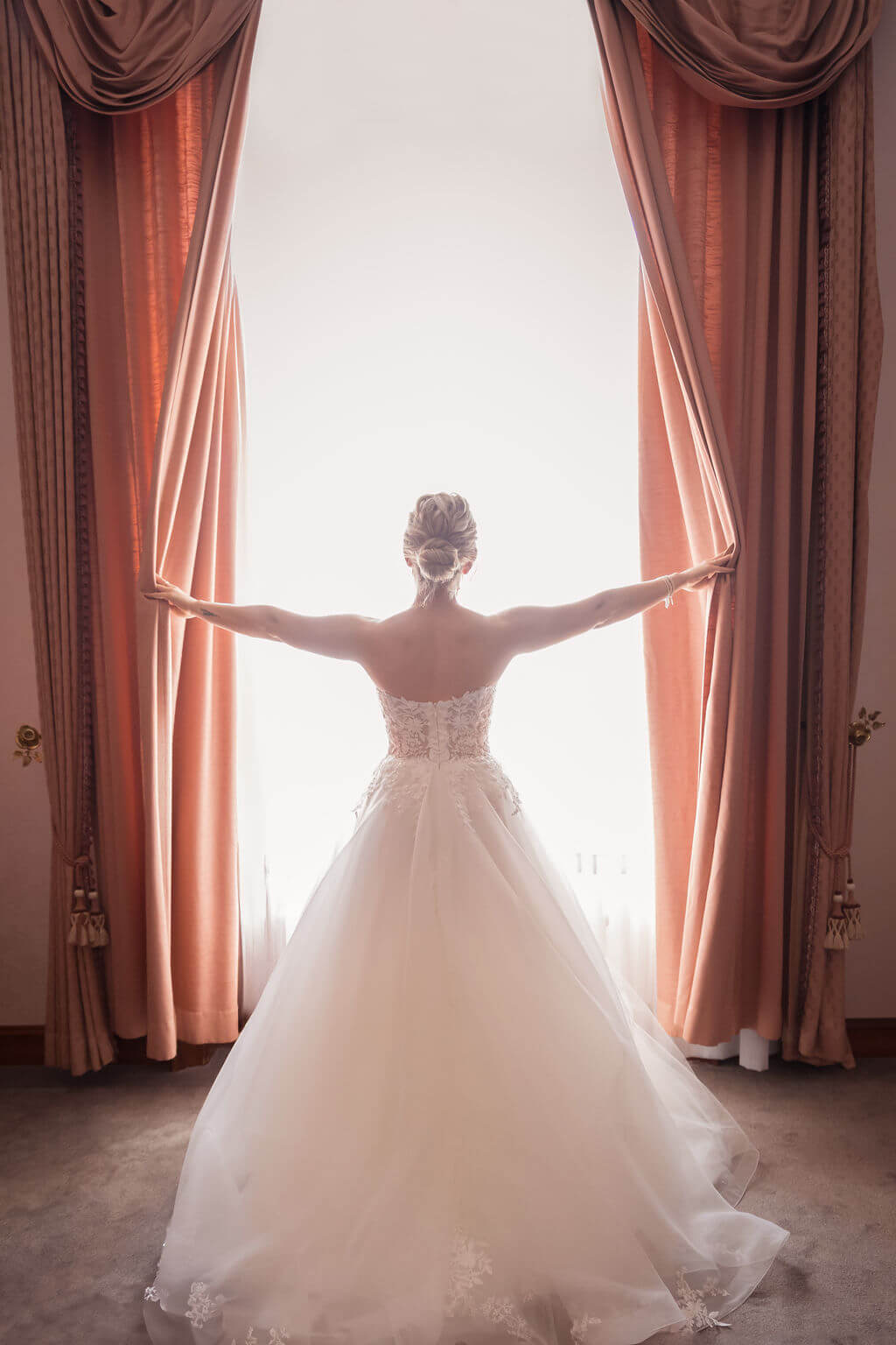 Getting ready Braut Schlosshochzeit