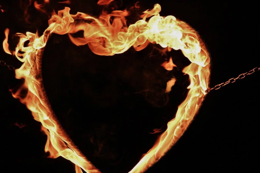 Feuerherz als Highlight zur Hochzeit